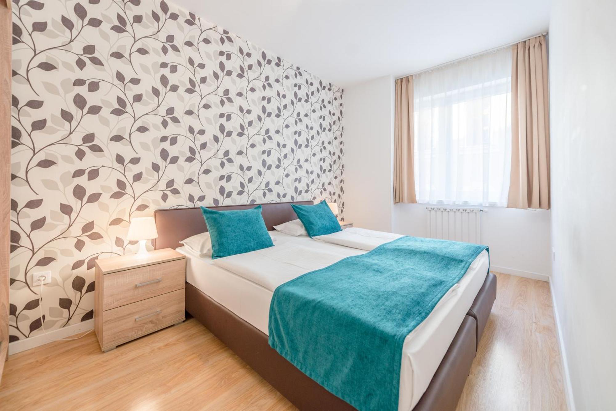 Apartment Downtown With Free Parking *