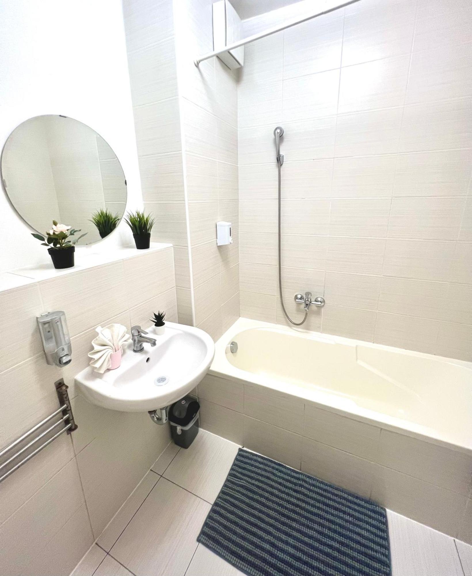 Downtown With Free Parking Apartment Budapest