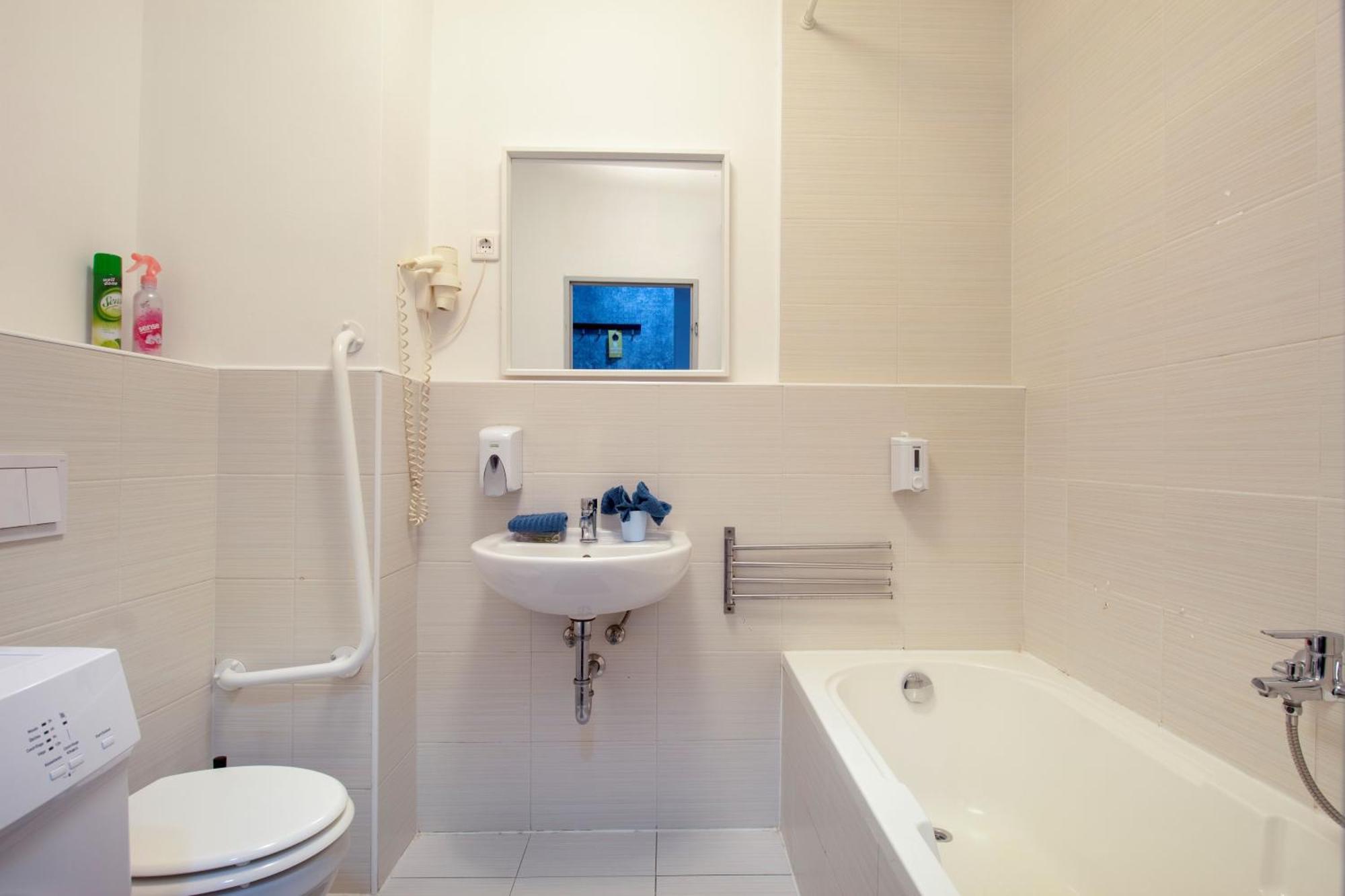 Mono Residence With Free Parking *